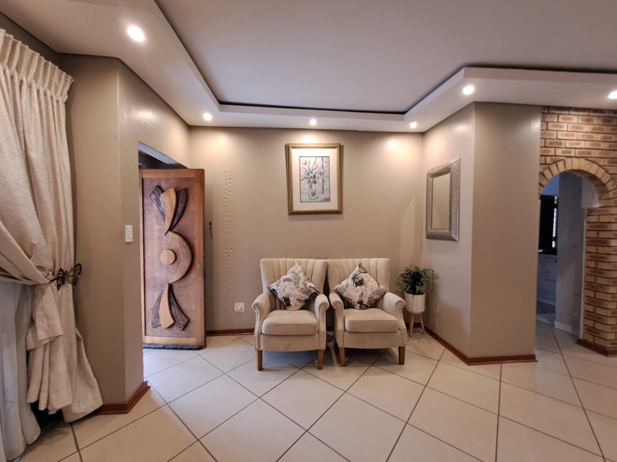 3 Bedroom Property for Sale in Rustenburg North North West